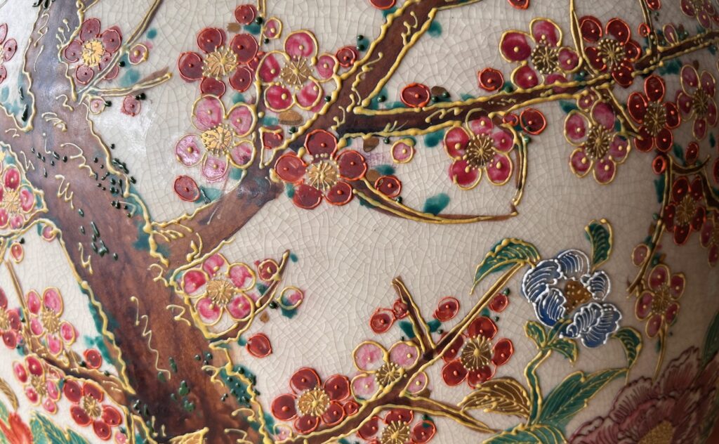 暁山の古い作品 盛り絵の技法